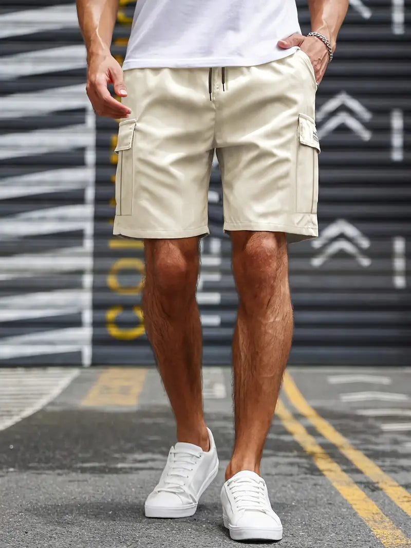 Shorts med flerelommer og bæltestropper