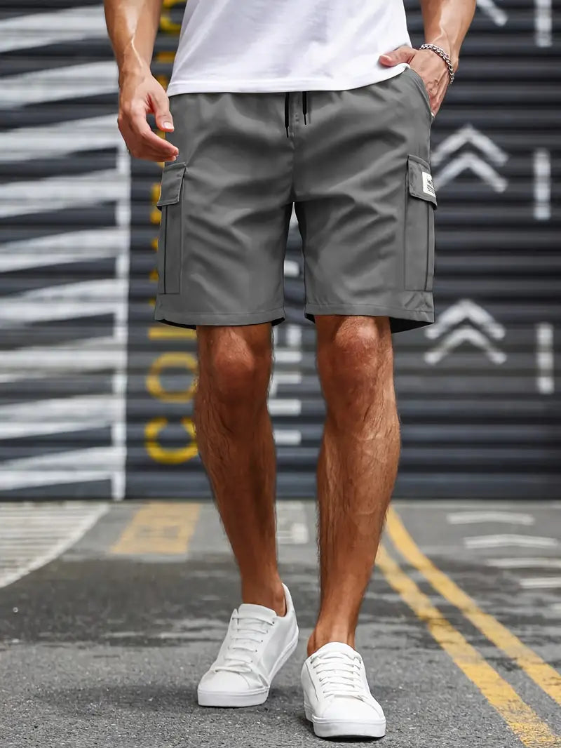 Shorts med flerelommer og bæltestropper