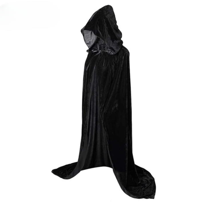 Spookora | Halat de catifea, petrecere și spectacol de costume de Halloween