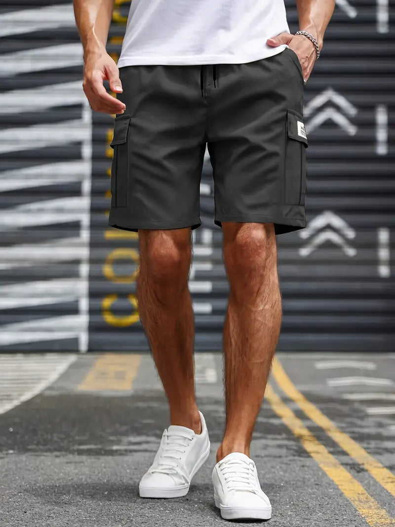 Shorts med flerelommer og bæltestropper
