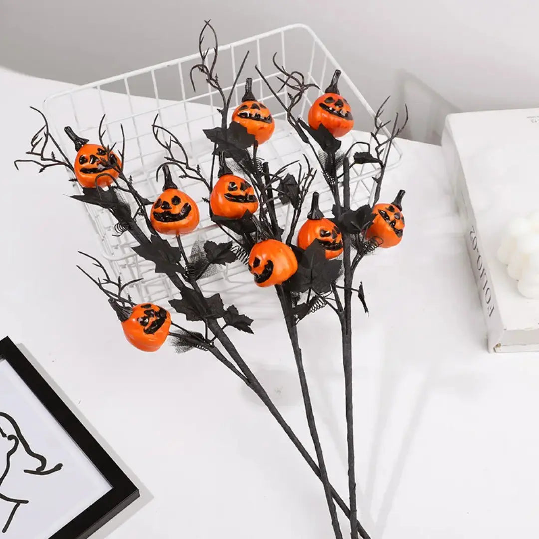 Halloween umělecká dýně s javorovými listy