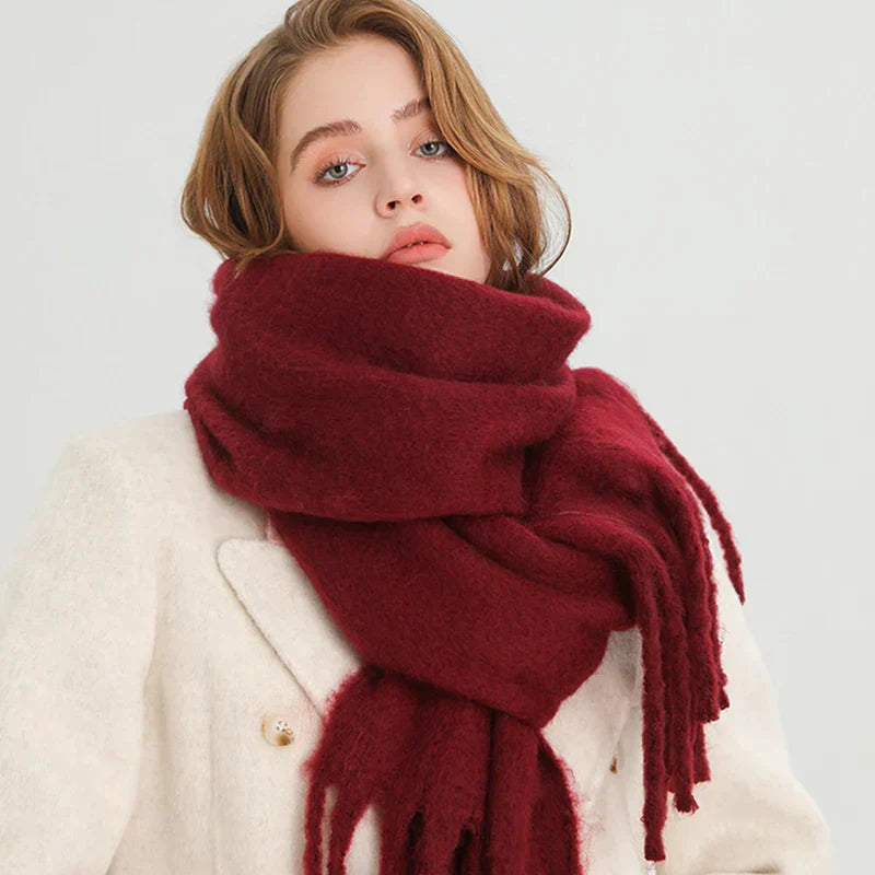 Luxueuse écharpe en cachemire pour femmes avec de gros pompons pour le style et le confort de l'hiver