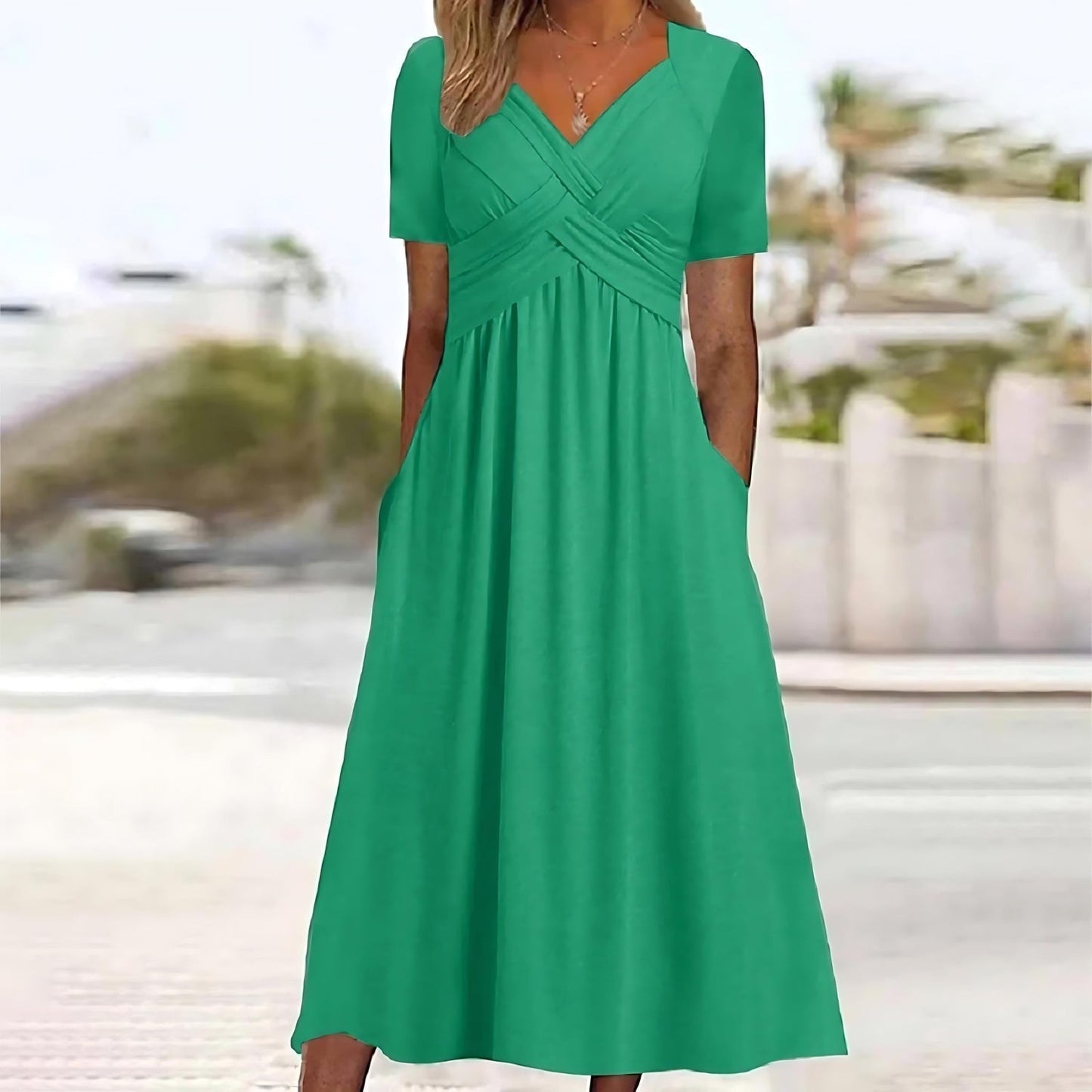 Jamaica - Elegant midikjole med mavedækning