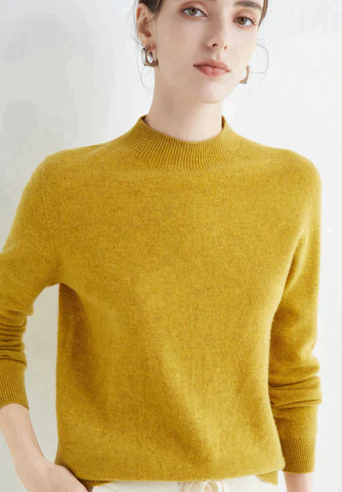 Pullover med rund hals og enkel pasform til damer