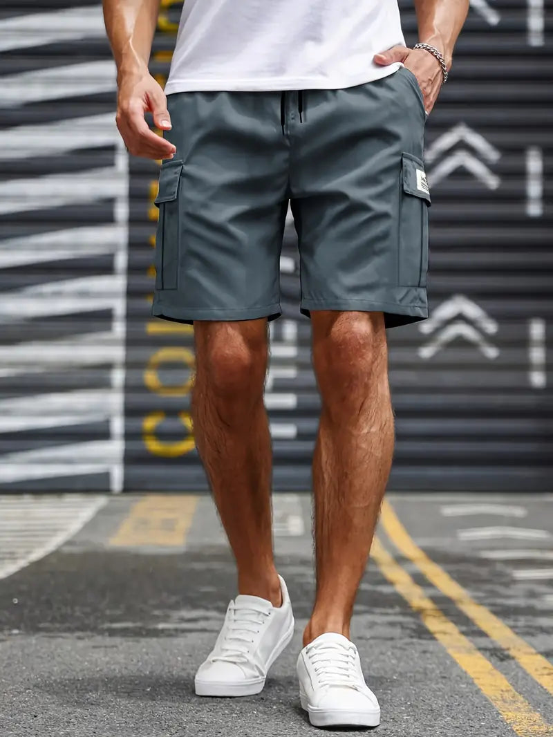 Shorts med flerelommer og bæltestropper