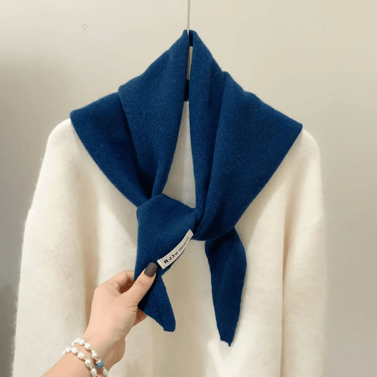 CosyWrap - écharpe triangulaire en laine pour femmes, comme foulard ou cape chaude