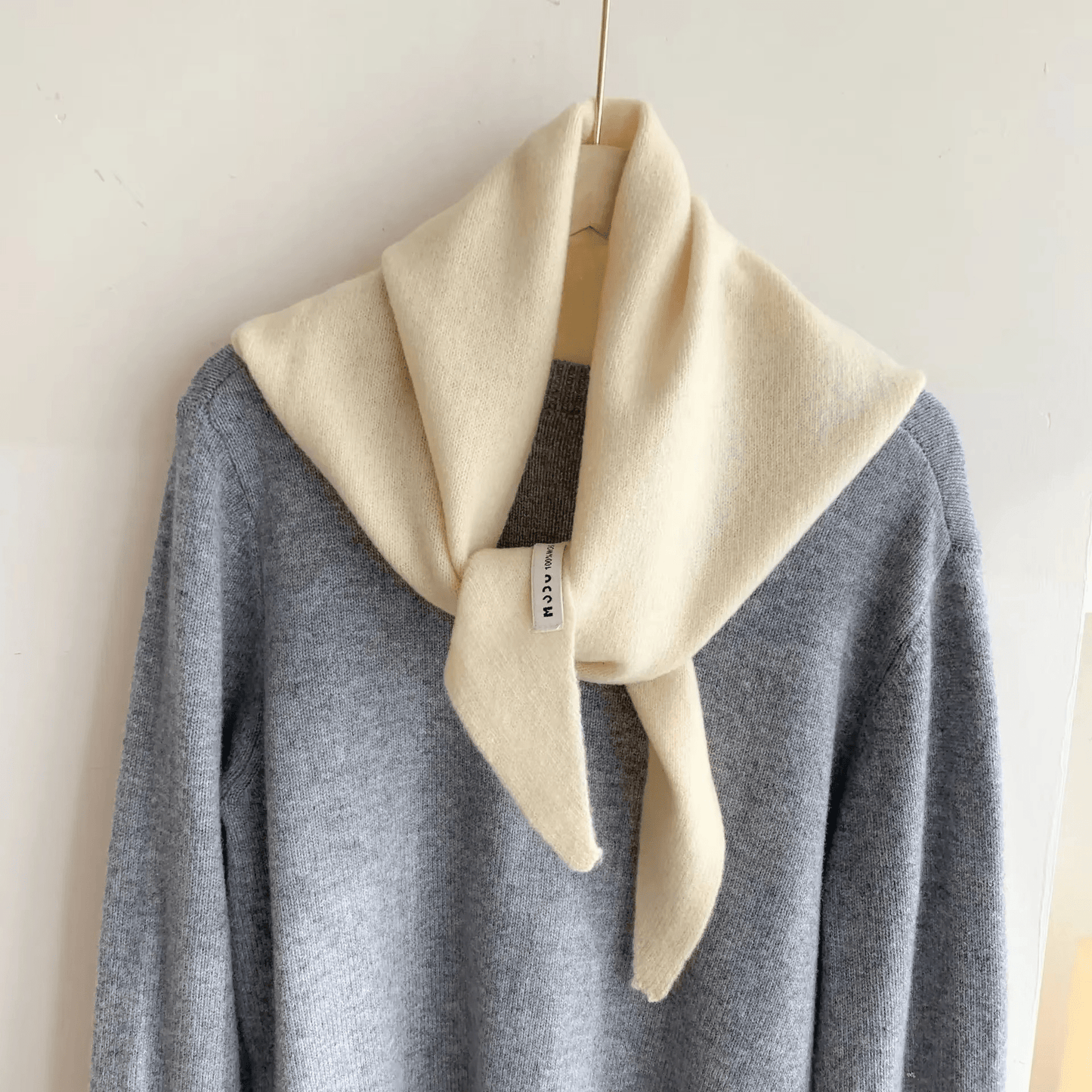 CosyWrap - écharpe triangulaire en laine pour femmes, comme foulard ou cape chaude