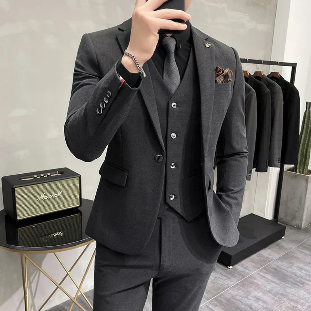Slim Fit tredelt formelt sæt til mænd