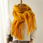 Luxueuse écharpe en cachemire pour femmes avec de gros pompons pour le style et le confort de l'hiver