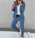 Valor | Form-fitting blazer and comfortable drawstring trousers