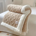 Nostra - Premium cosy blanket made of sherpa