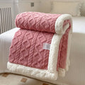 Nostra - Premium cosy blanket made of sherpa